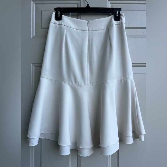 Armani Collezioni White Flounce Mini Skirt Italian SZ 38 (XS/S) Elegant look - Picture 6 of 8